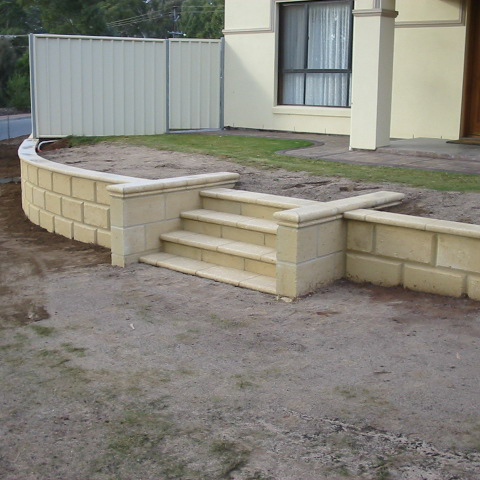 Limestone Block Reconstituted Garden Wall & Steps